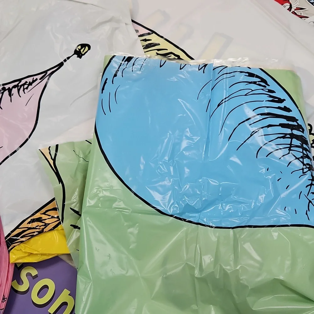 Dr. Seuss Classroom Decor Set - Picture 4 of 6